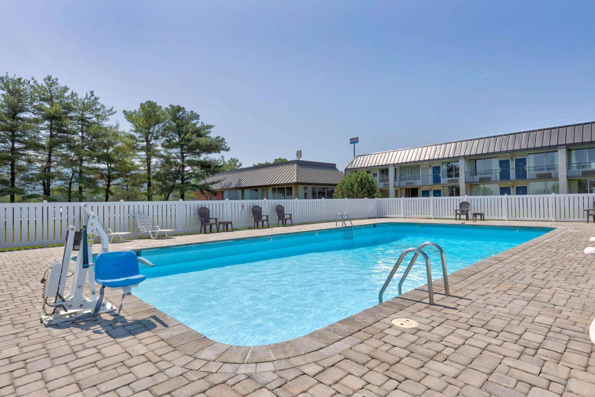 Motel 6-Mount Jackson, VA - Shenandoah photo 4