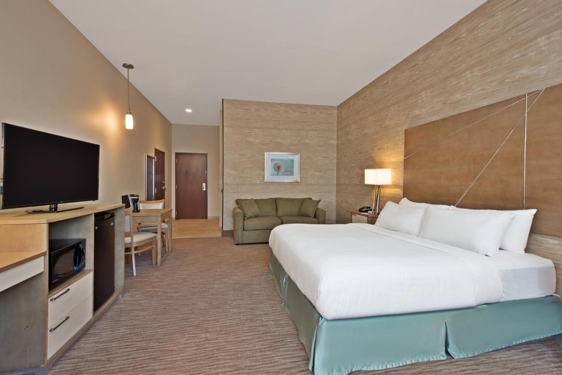 Holiday Inn Express & Suites New Cumberland by IHG photo 45