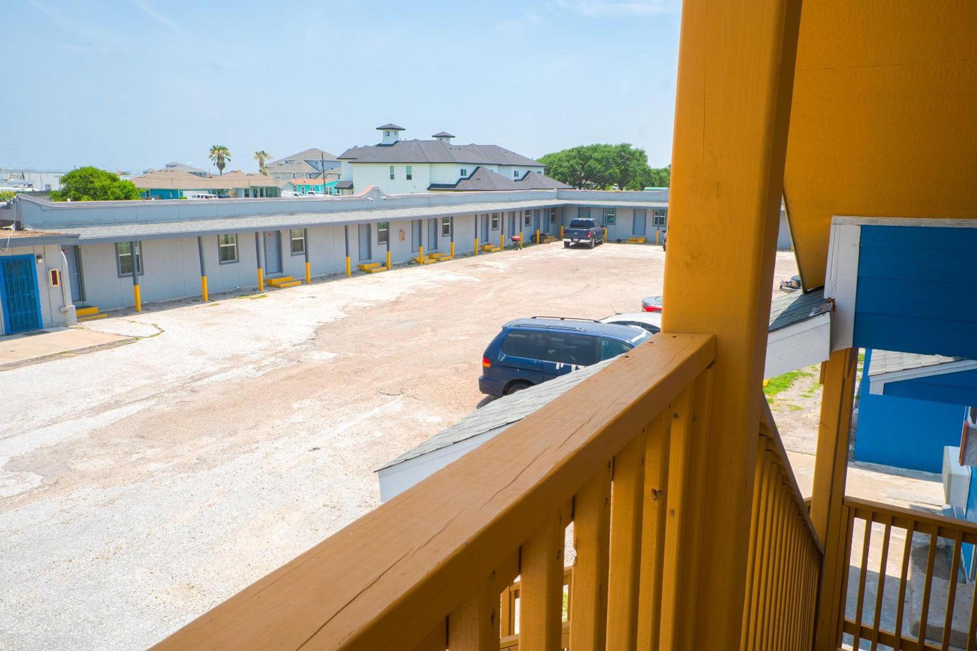 Plaza Motel Corpus Christi by OYO photo 17
