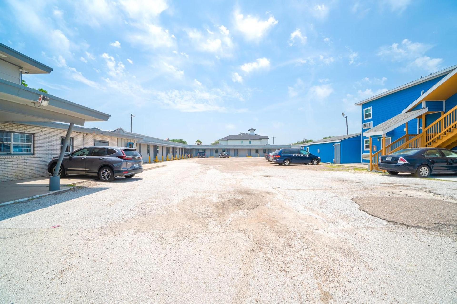 Plaza Motel Corpus Christi by OYO photo 16