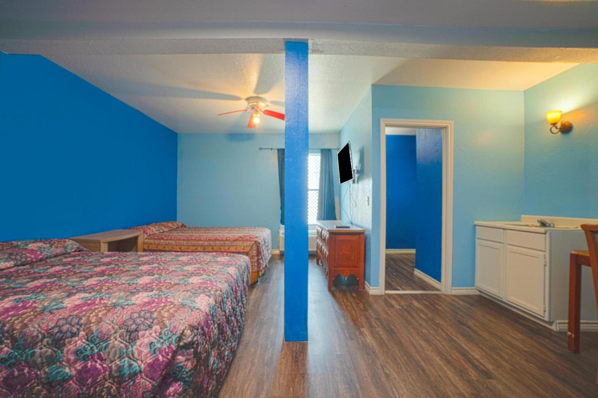 Plaza Motel Corpus Christi by OYO photo 33