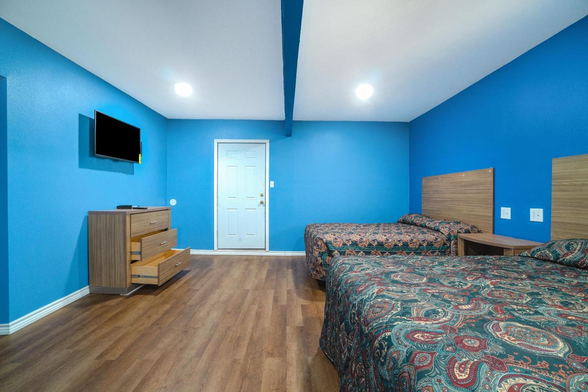 Plaza Motel Corpus Christi by OYO photo 55
