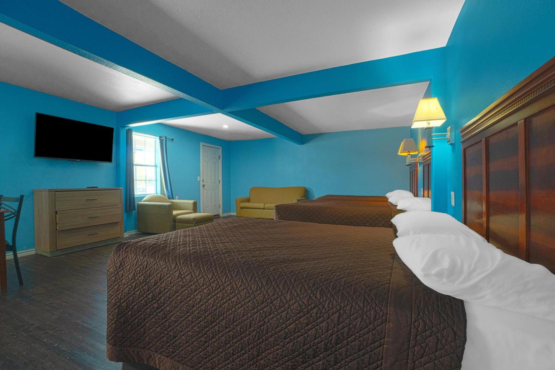 Plaza Motel Corpus Christi by OYO photo 59