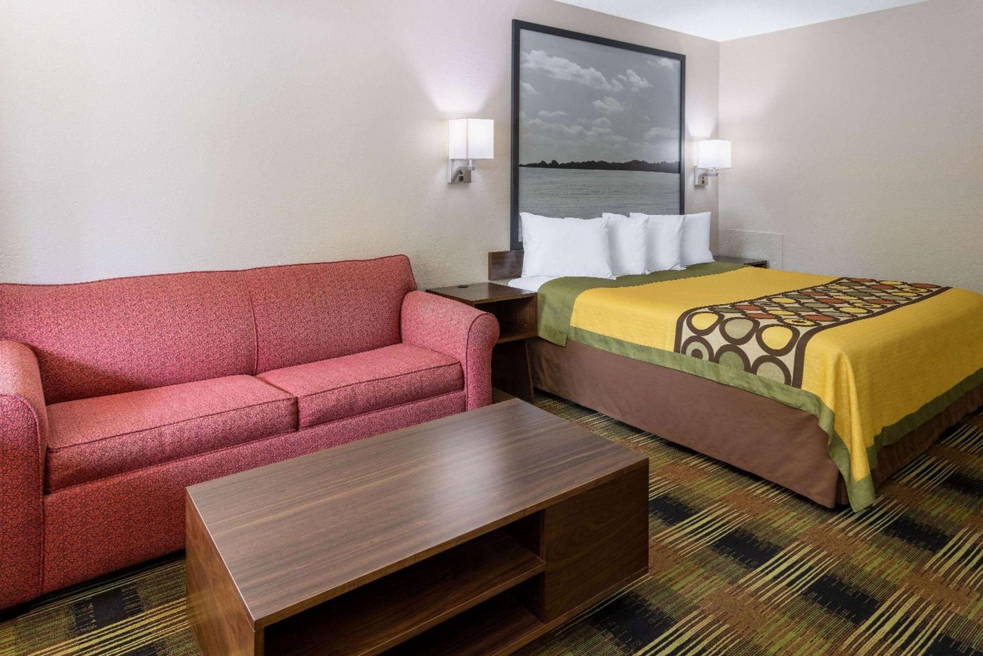 Super 8 by Wyndham Williamsburg/Historic Area photo 11