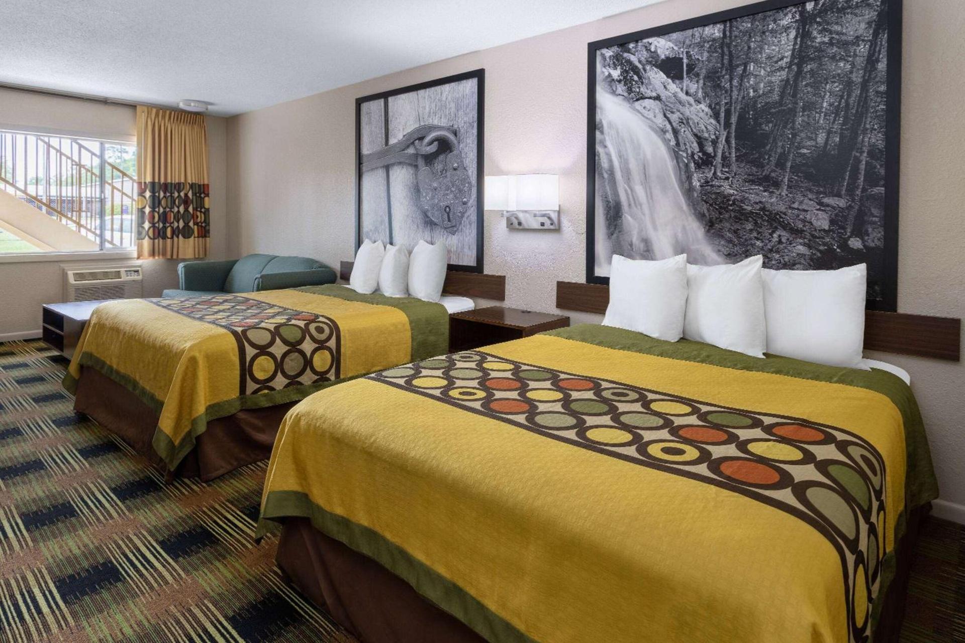 Super 8 by Wyndham Williamsburg/Historic Area photo 13