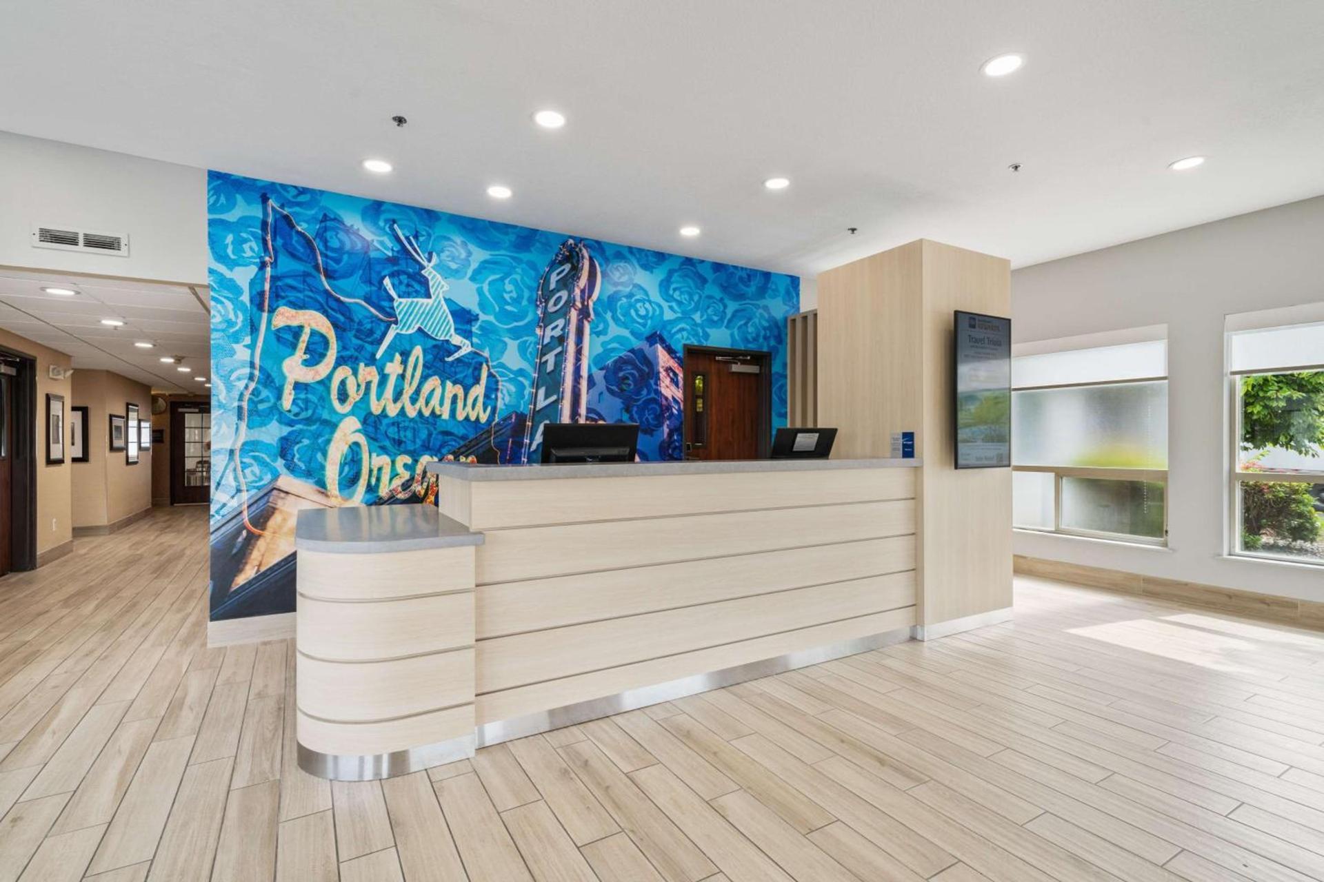Best Western Lake Oswego Hotel & Suites photo 3