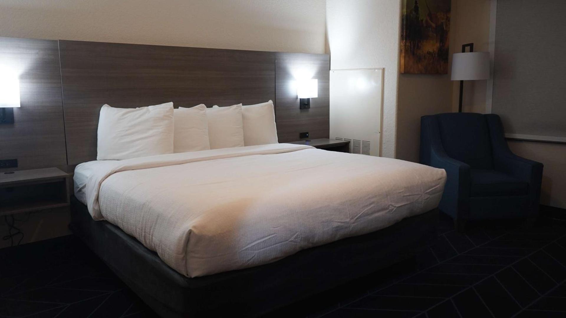 Best Western Lubbock West Inn & Suites photo 25