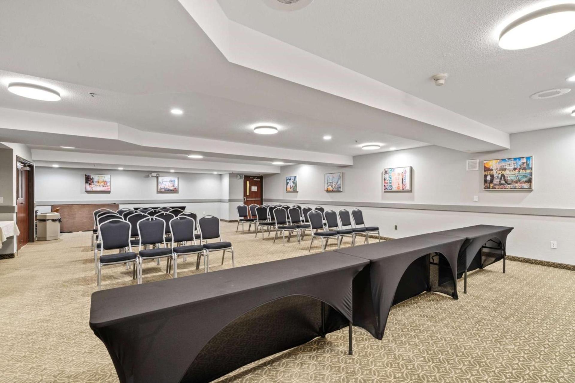 Best Western Lake Oswego Hotel & Suites photo 95
