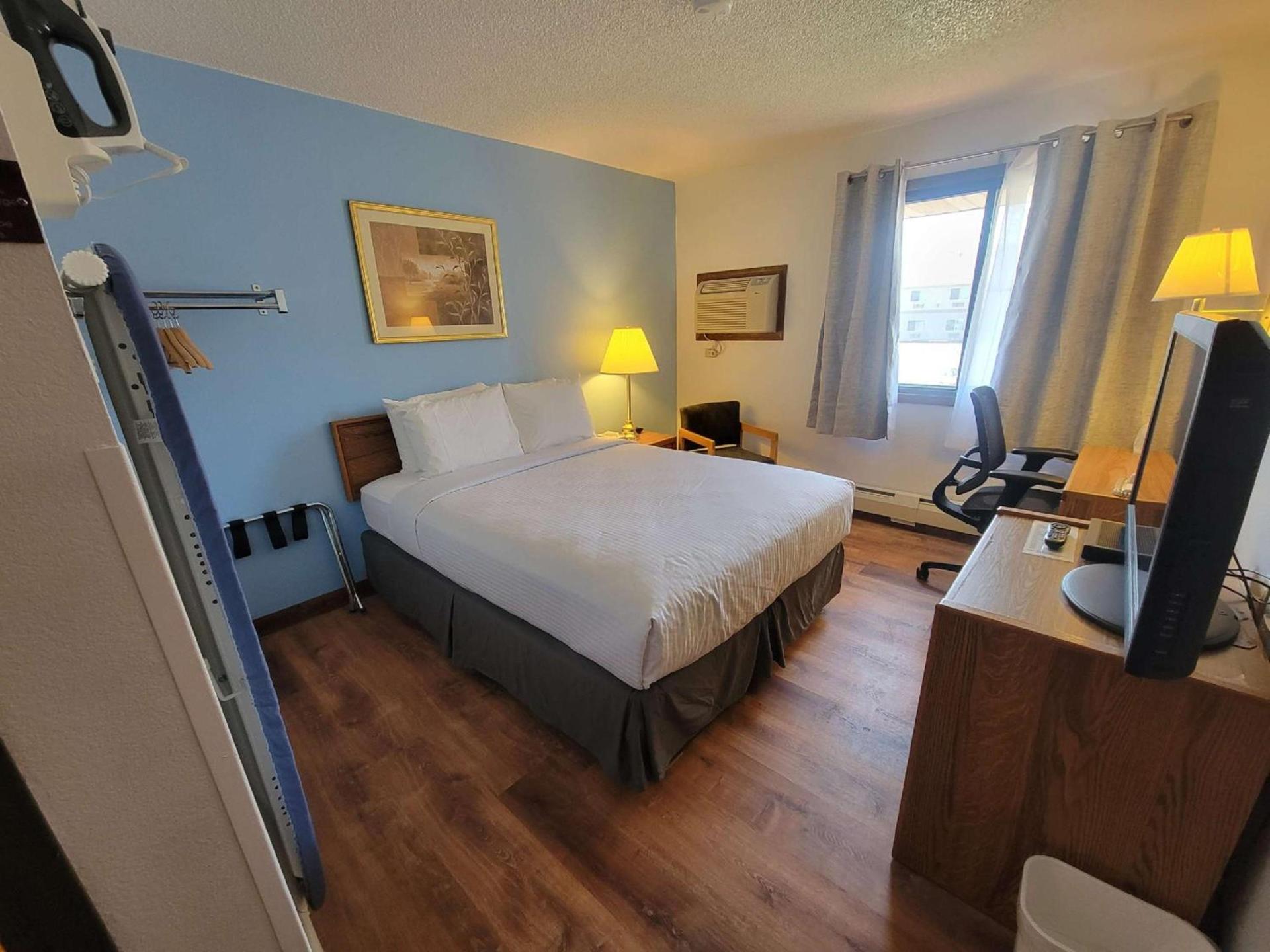 SureStay by Best Western Glendive Yellowstone River photo 17