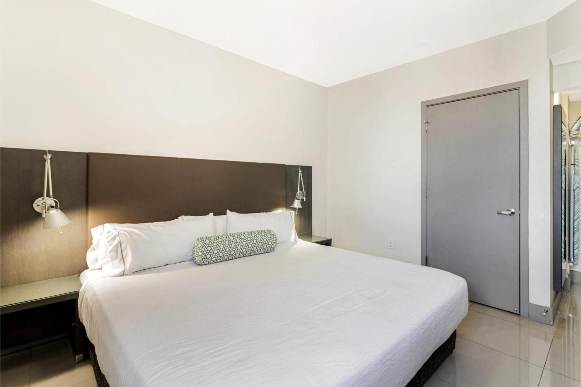 Roami at Habitat Brickell photo 60