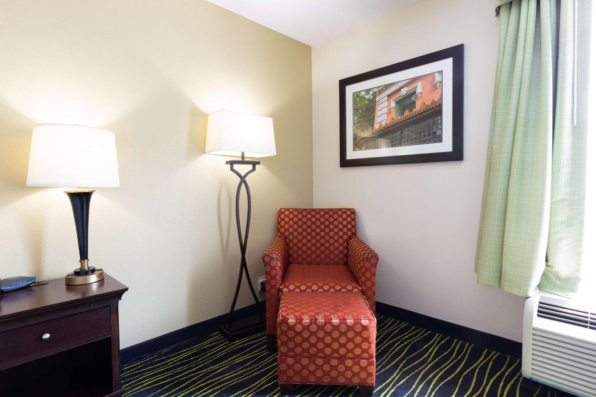 Hampton Inn Columbia I-26/Harbison Blvd photo 19