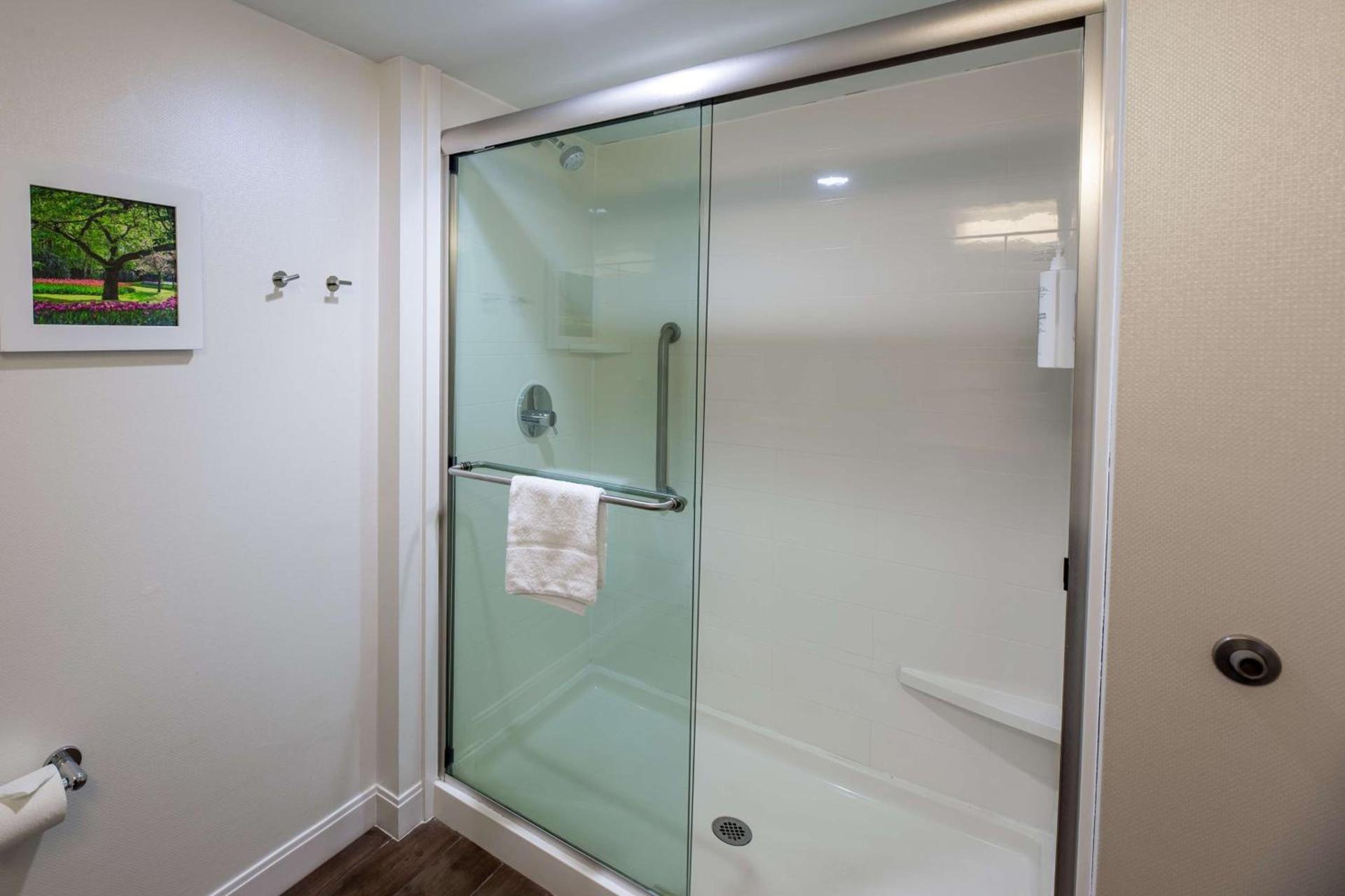 Hampton Inn Columbia I-26/Harbison Blvd photo 26