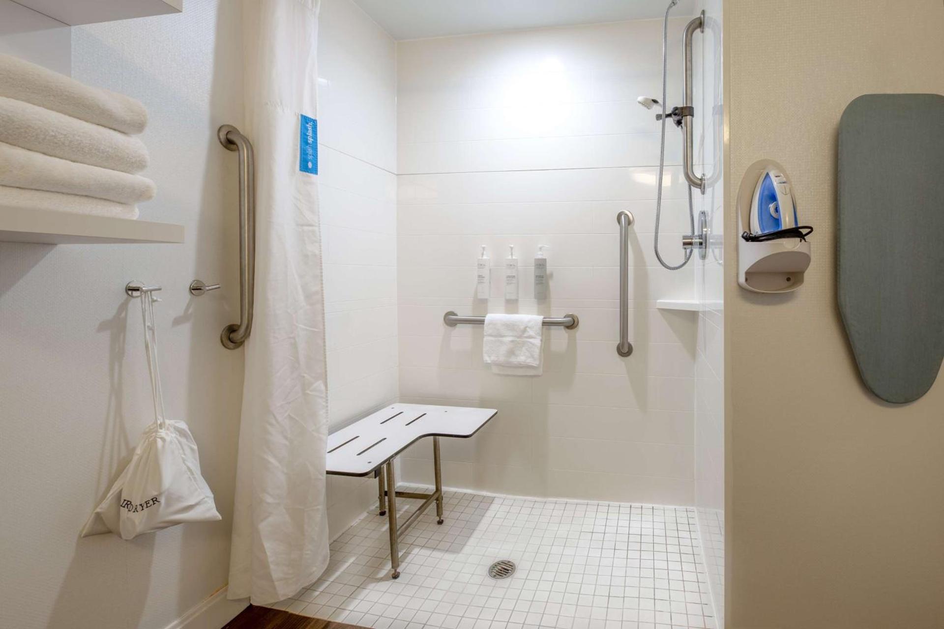 Hampton Inn Columbia I-26/Harbison Blvd photo 44