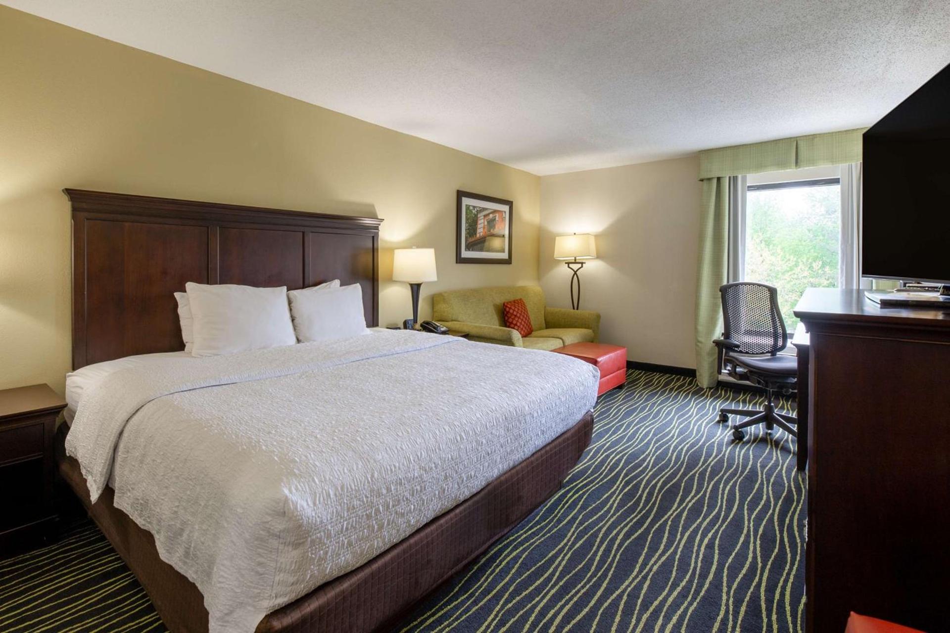 Hampton Inn Columbia I-26/Harbison Blvd photo 51