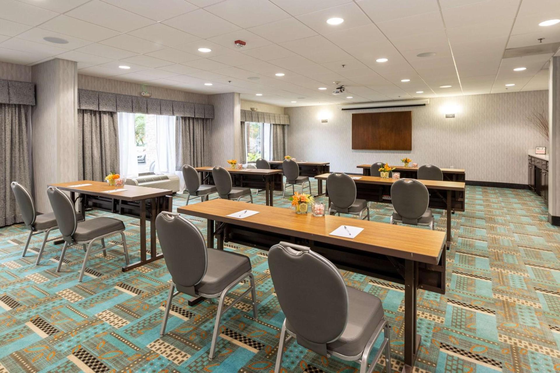 Hampton Inn Columbia I-26/Harbison Blvd photo 56