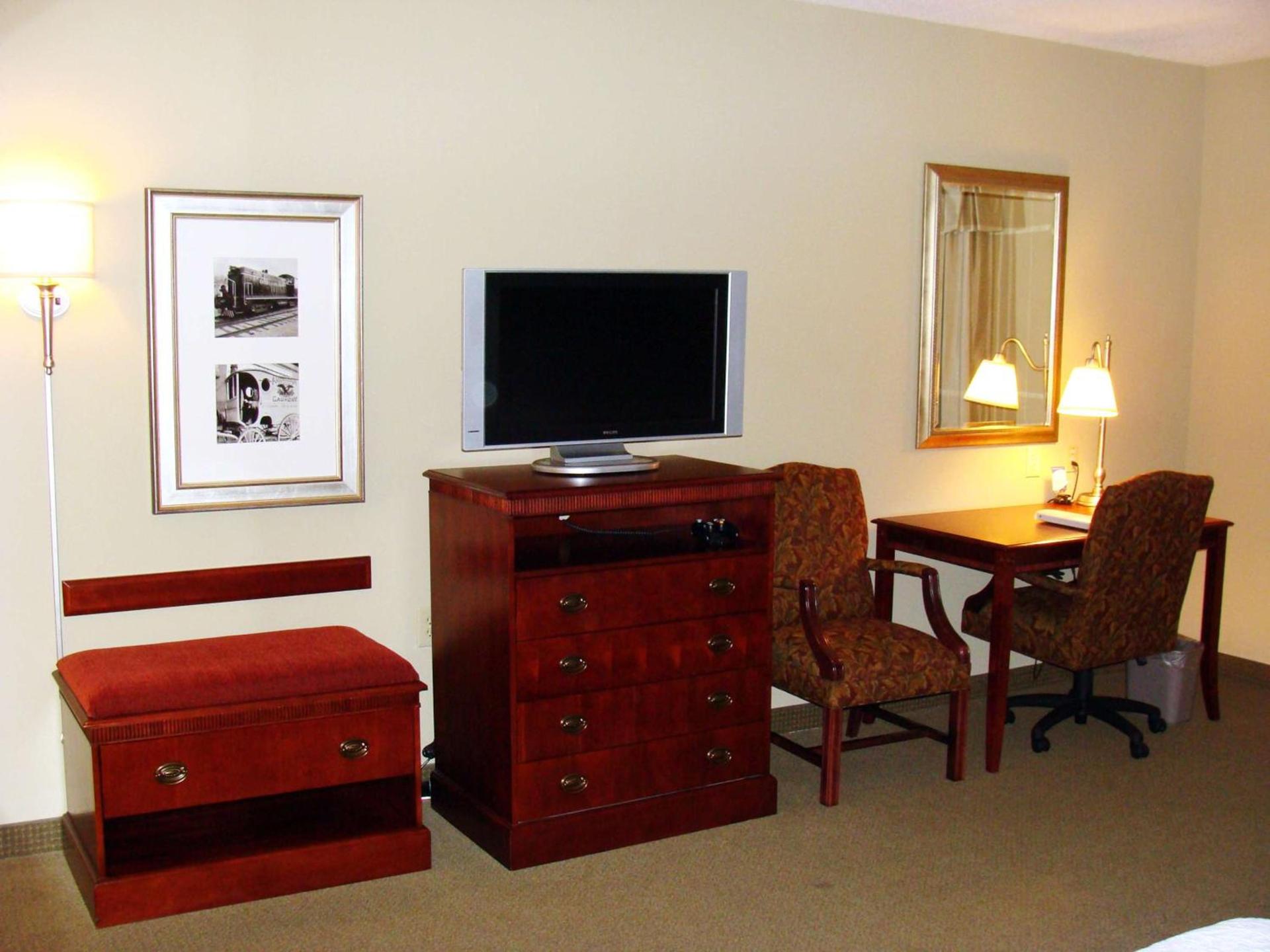 Hampton Inn Calera photo 17