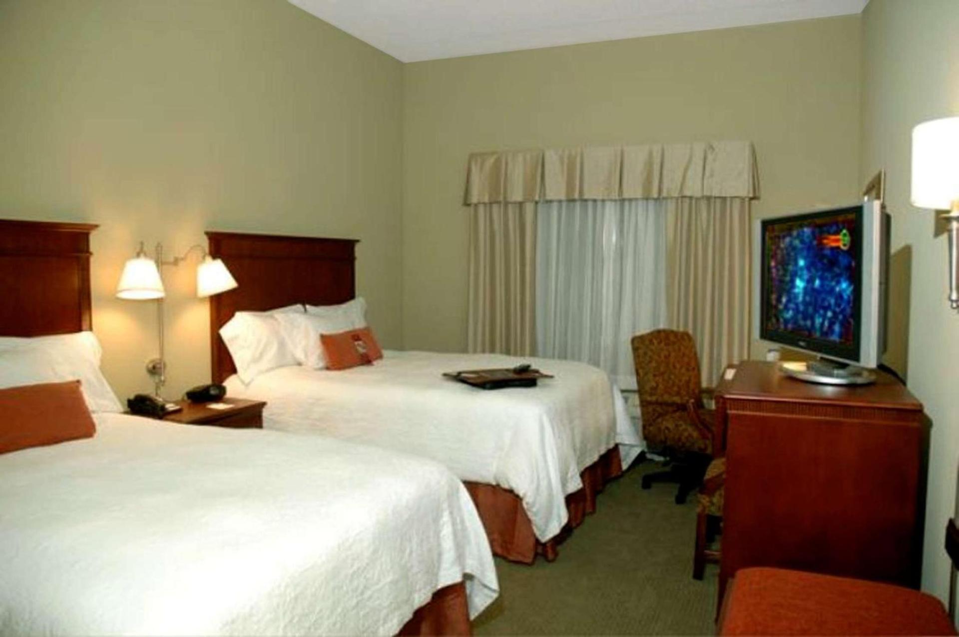Hampton Inn Calera photo 20