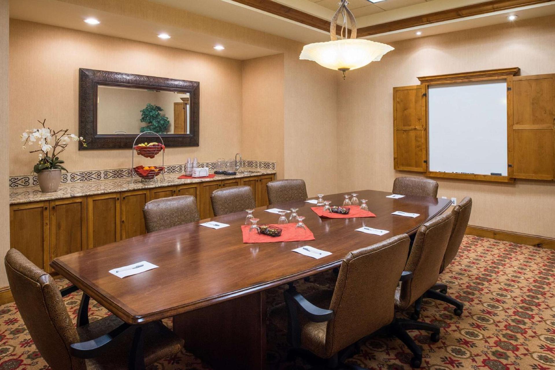 Hampton Inn and Suites Coeur d'Alene photo 26