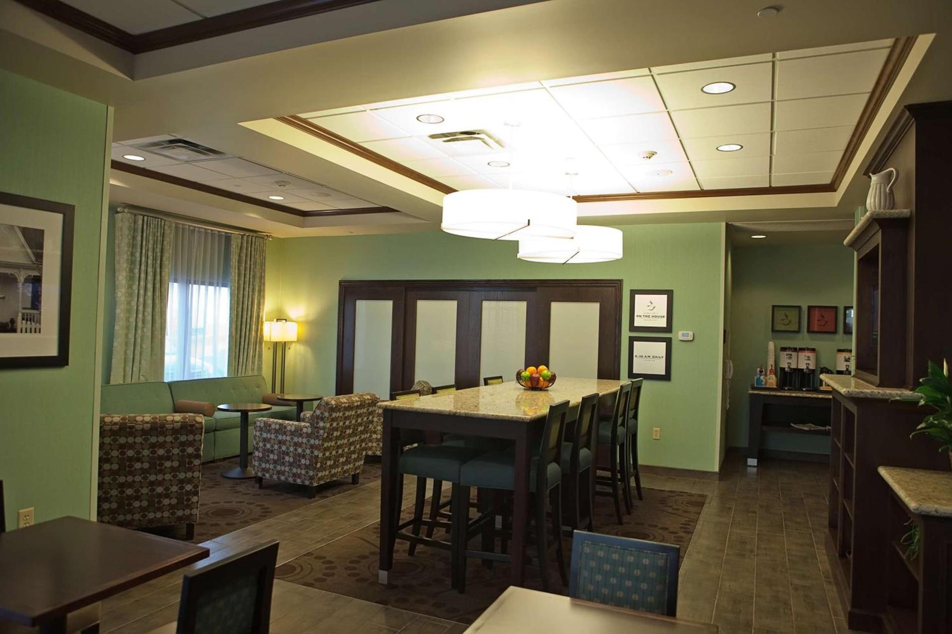 Hampton Inn Colby photo 3