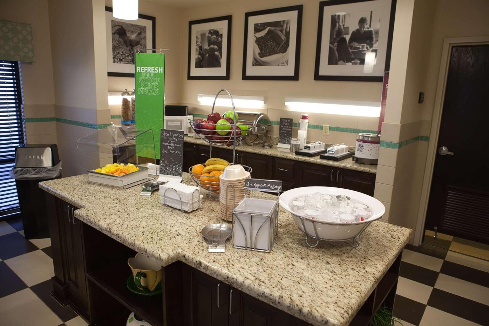 Hampton Inn Colby photo 13