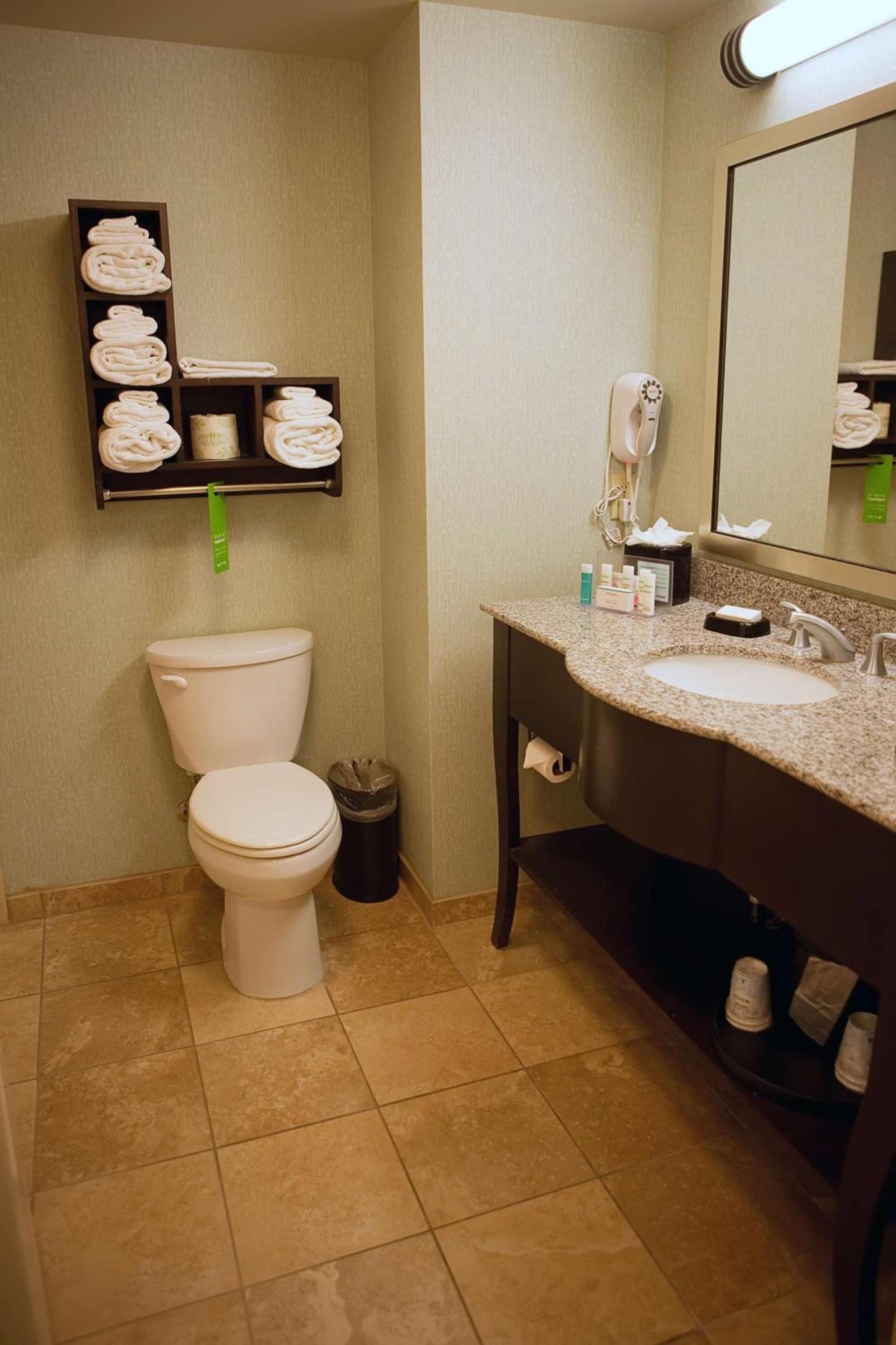 Hampton Inn Colby photo 20