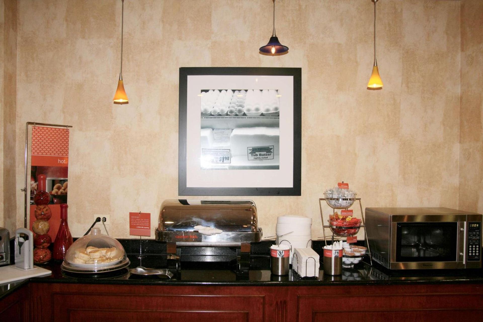 Hampton Inn & Suites Bolingbrook photo 9