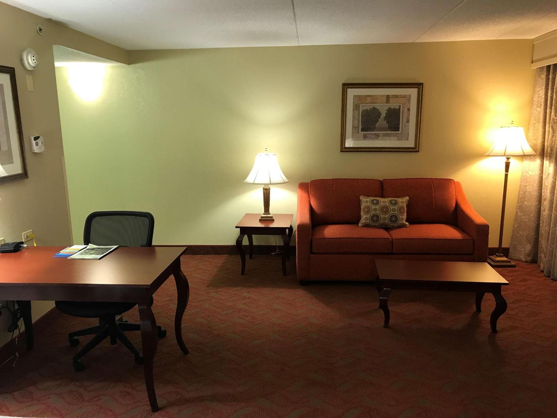 Hampton Inn & Suites Bolingbrook photo 24