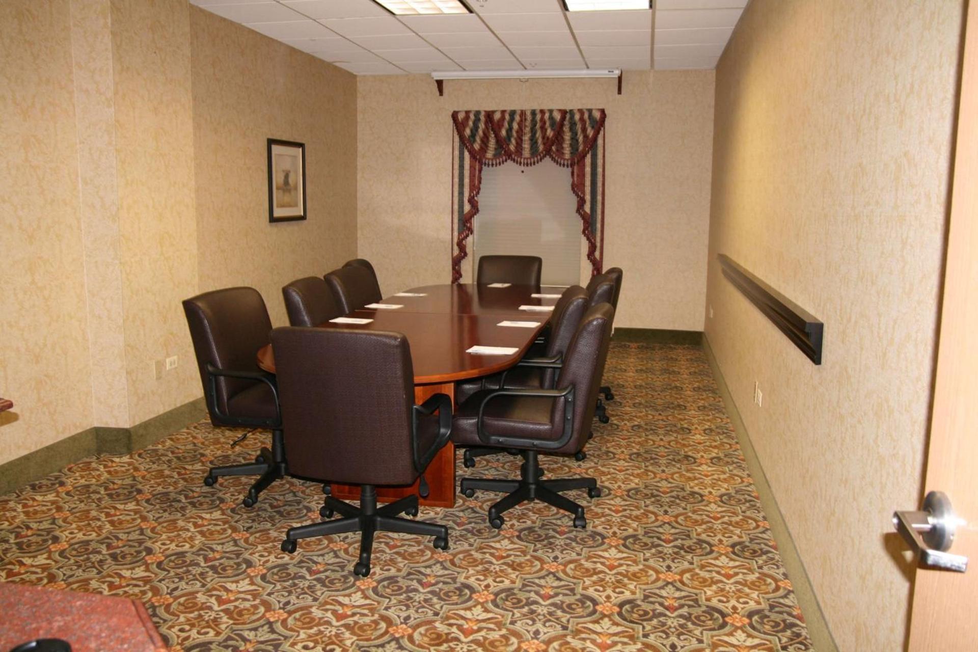 Hampton Inn & Suites Bolingbrook photo 26