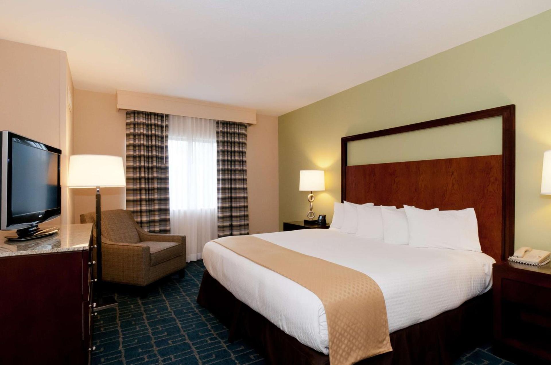 Hampton Inn & Suites Bolingbrook photo 29