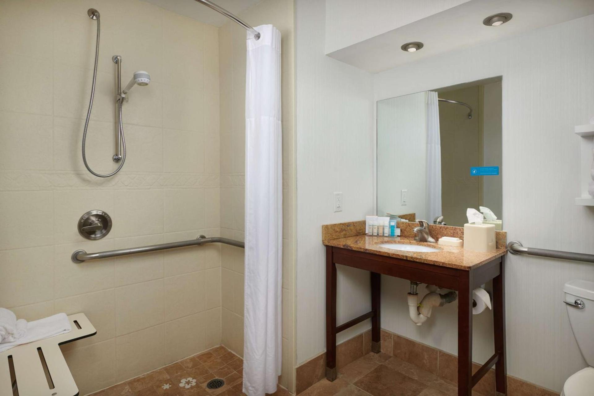 Hampton Inn Clemson photo 16