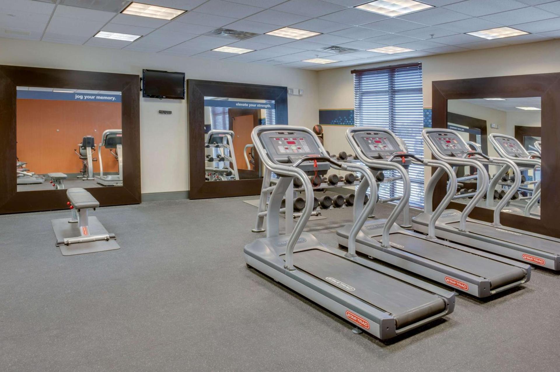 Hampton Inn Chickasha photo 13