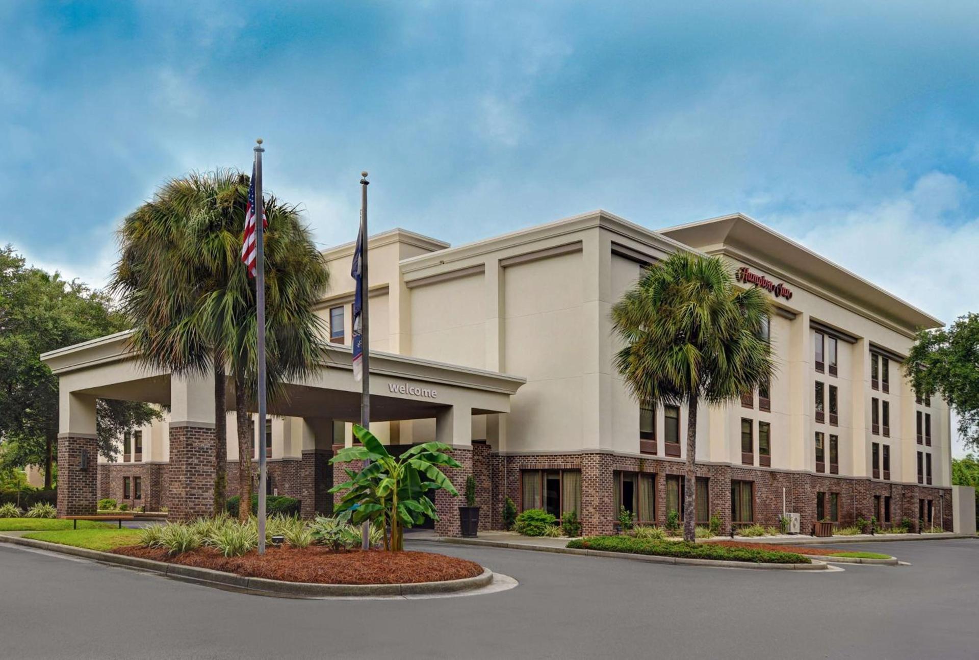 Hampton Inn Patriots Point — hotel in Charleston, SC