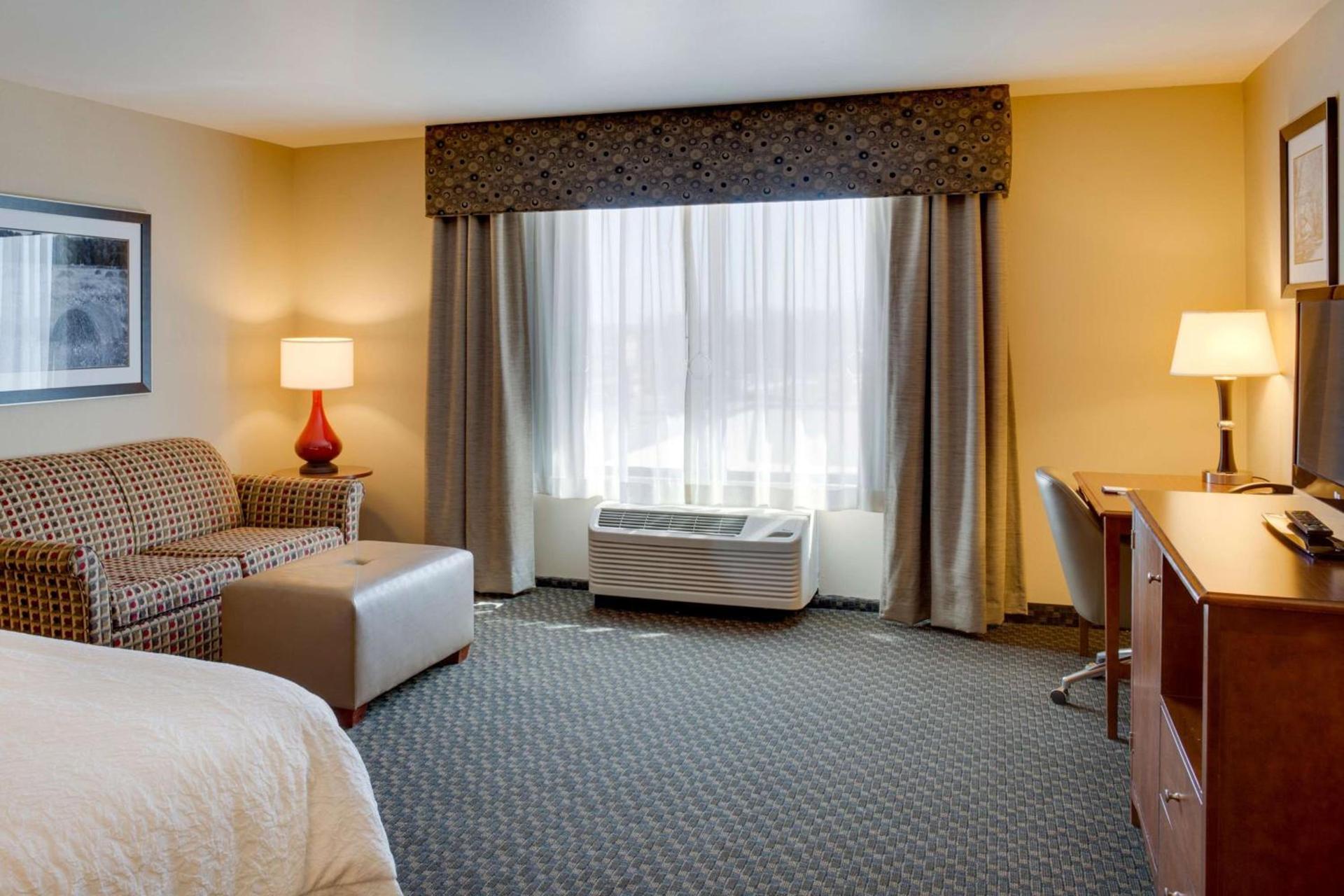 Hampton Inn Chickasha photo 28