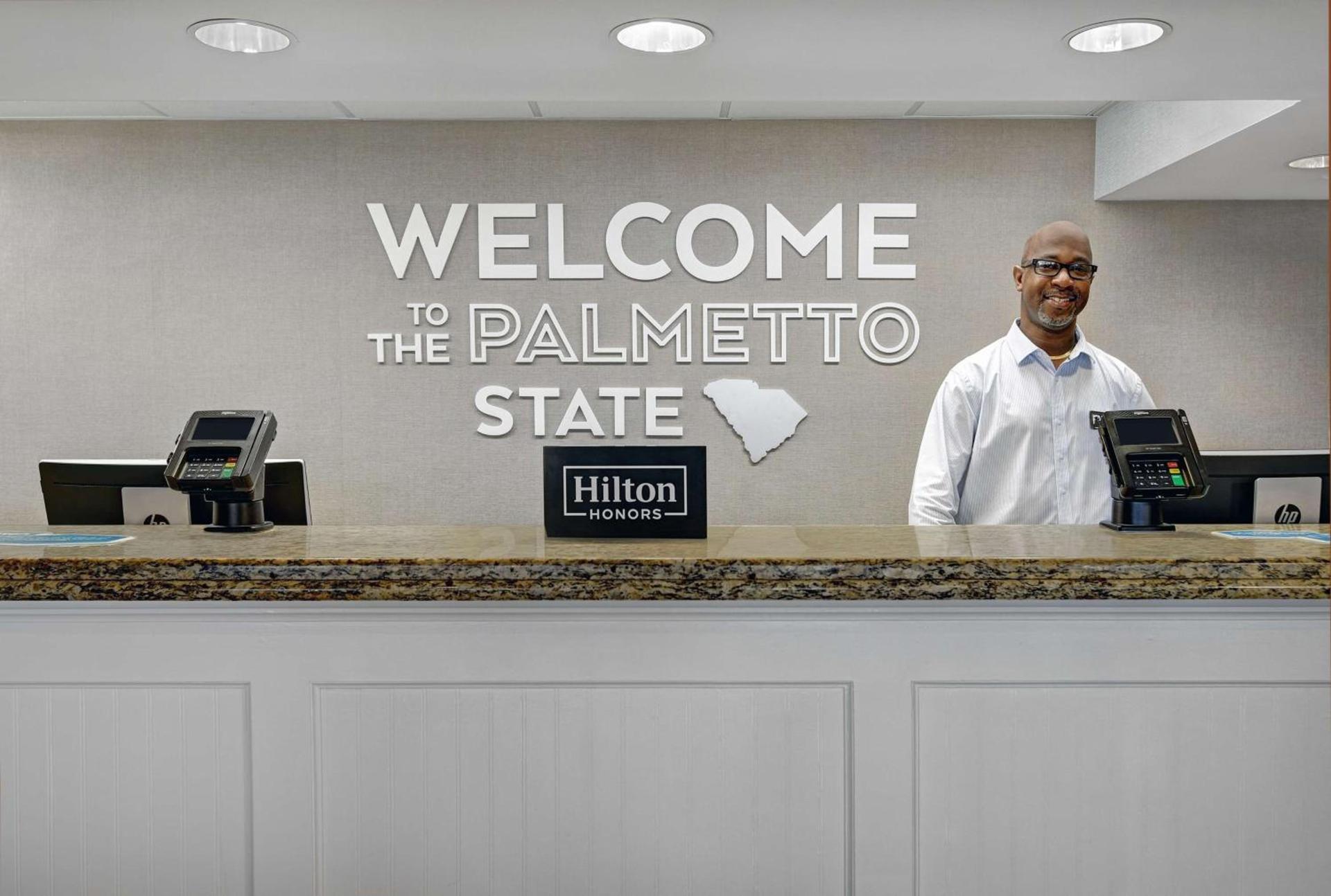 Hampton Inn Patriots Point photo 7