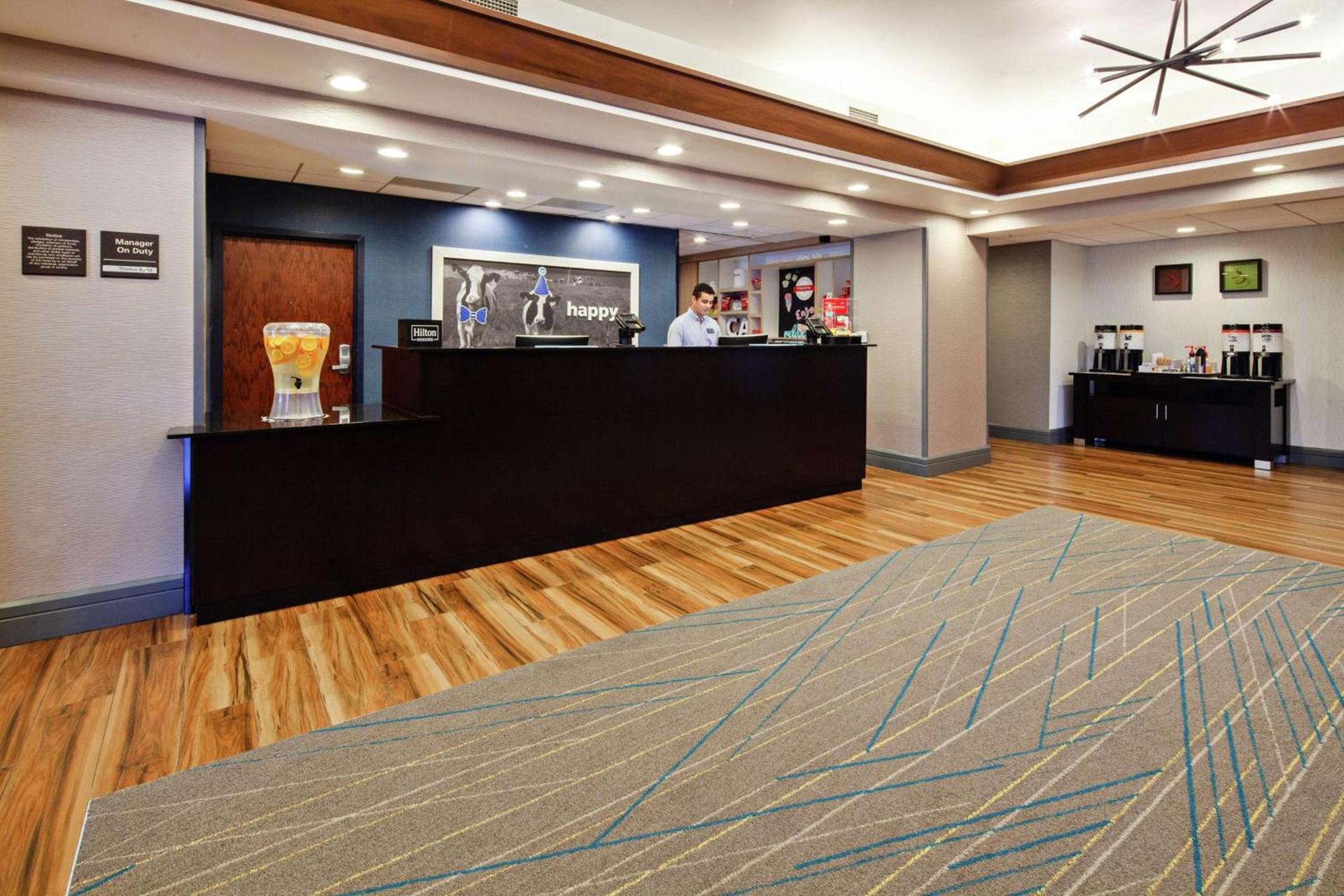 Hampton Inn & Suites Chino Hills photo 3