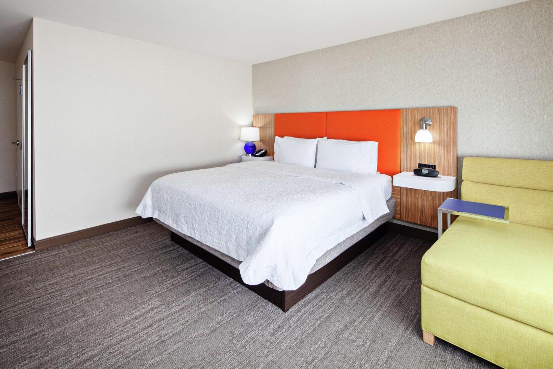 Hampton Inn & Suites Chino Hills photo 13