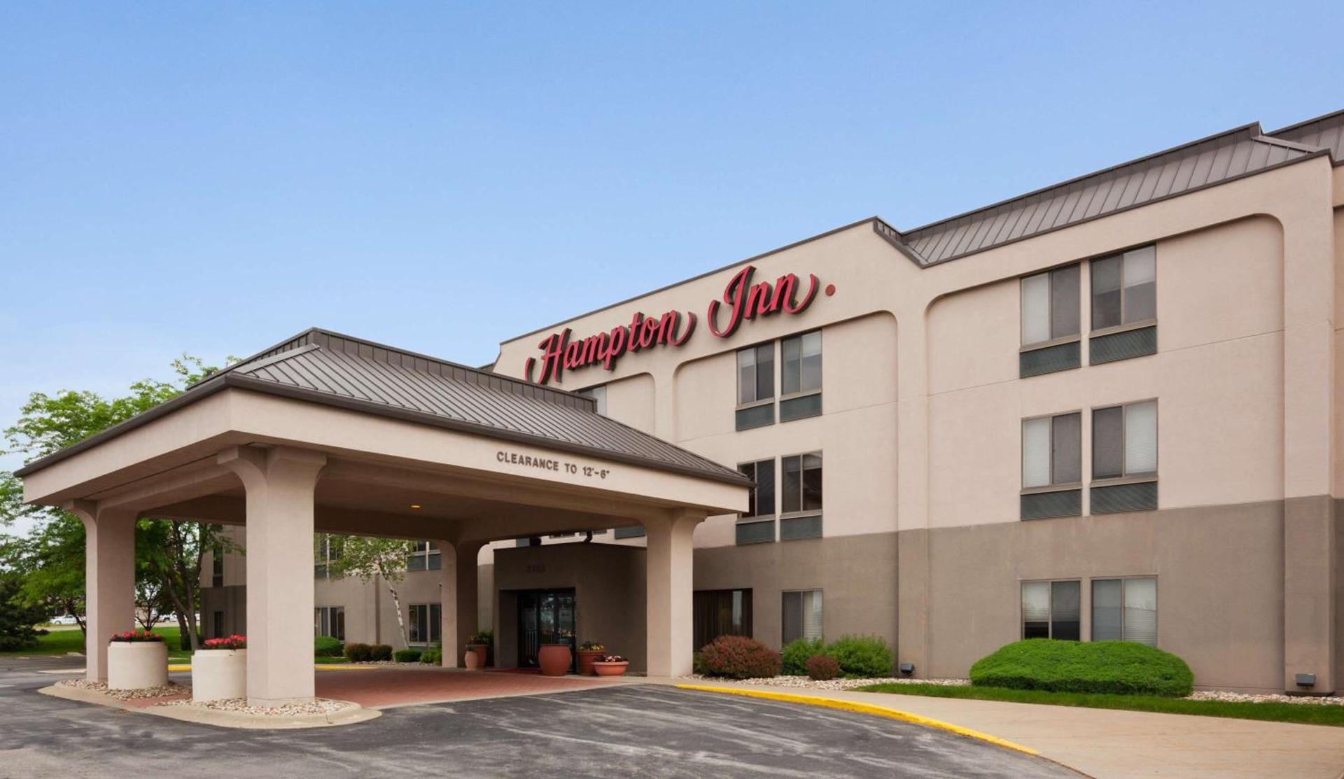 Hampton Inn Cedar Rapids photo 1