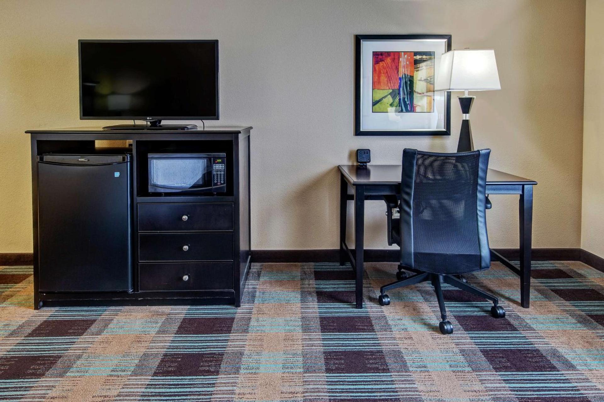 Hampton Inn & Suites Clarksville photo 15