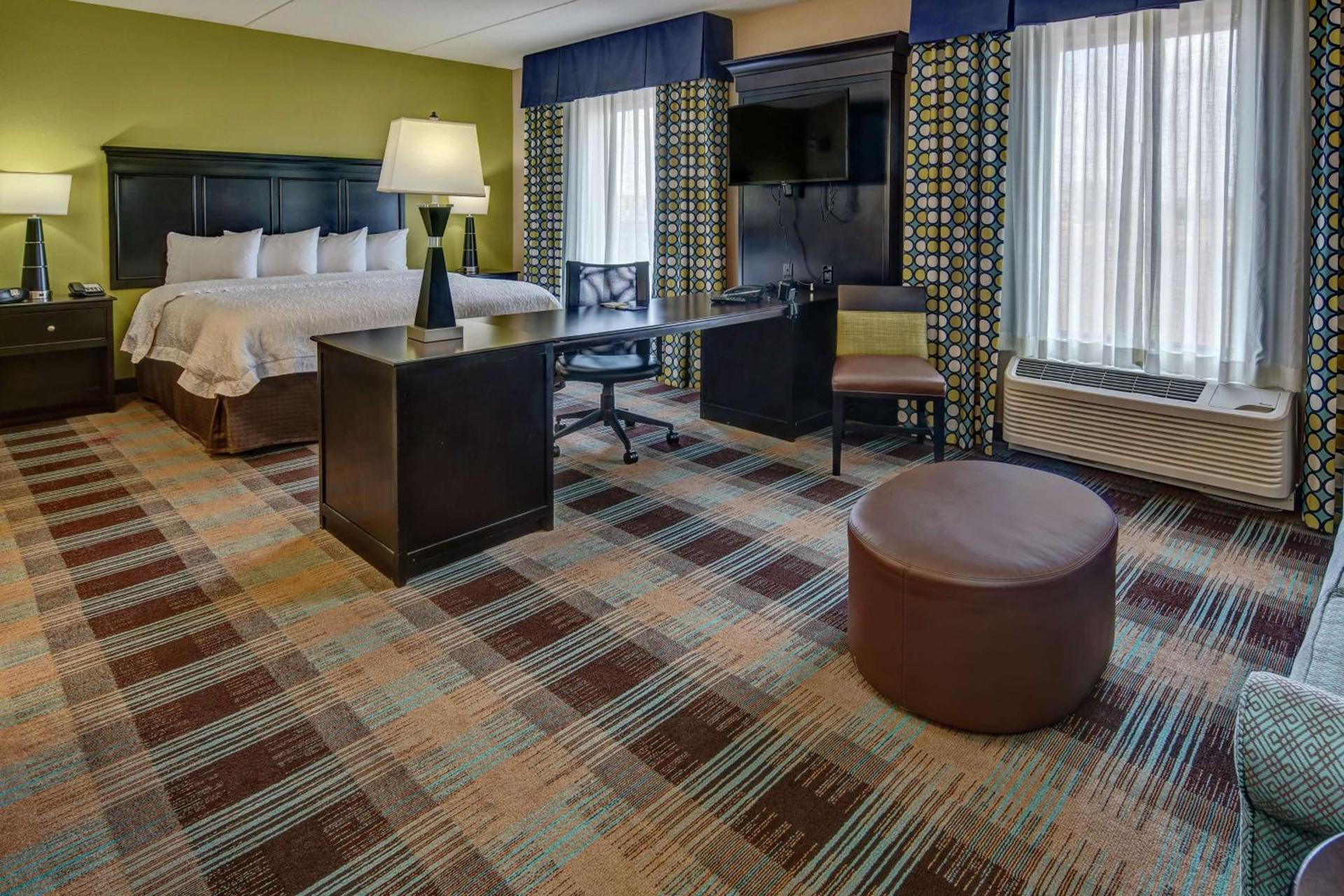 Hampton Inn & Suites Clarksville photo 20