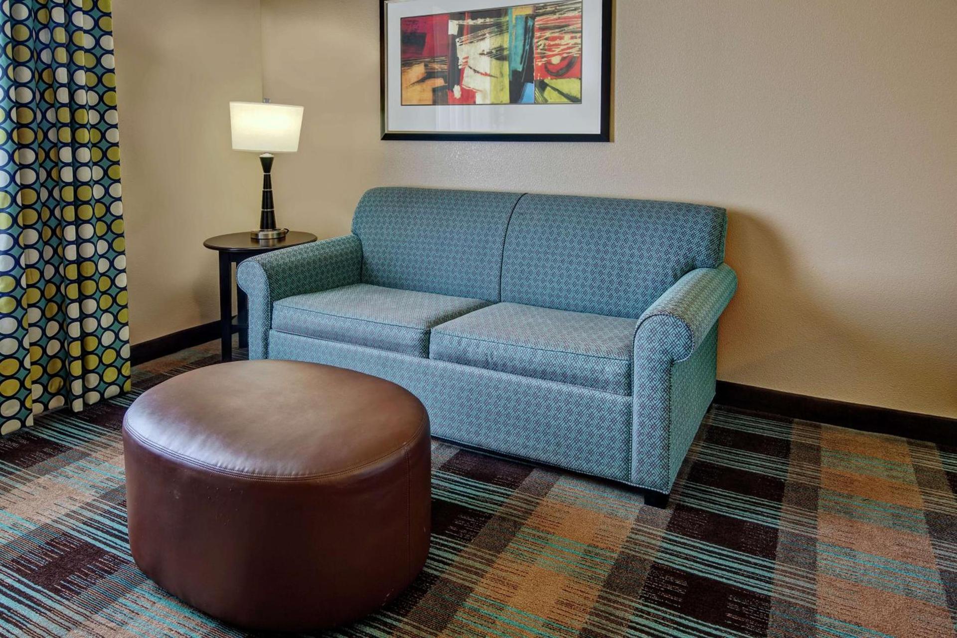 Hampton Inn & Suites Clarksville photo 24