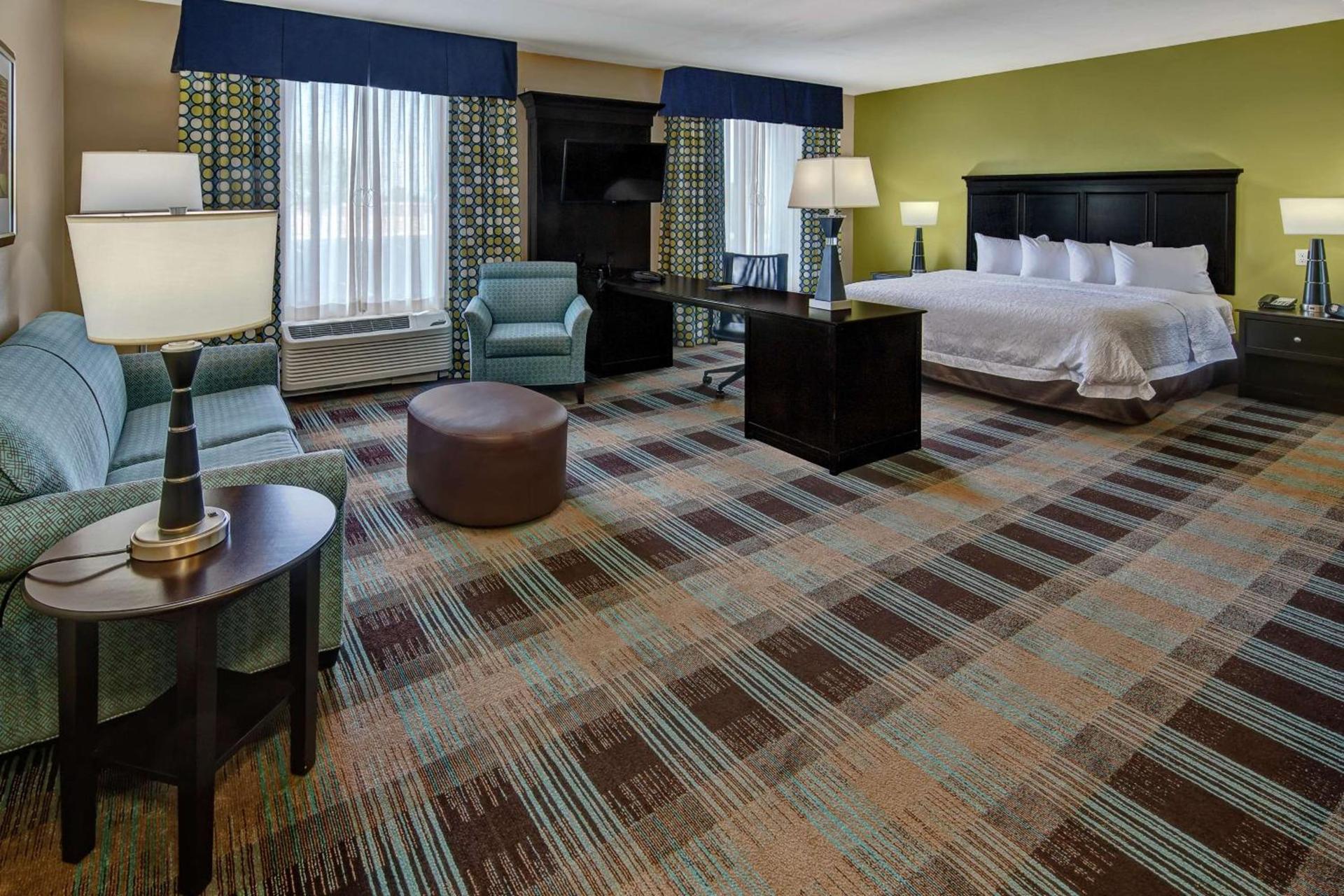 Hampton Inn & Suites Clarksville photo 26