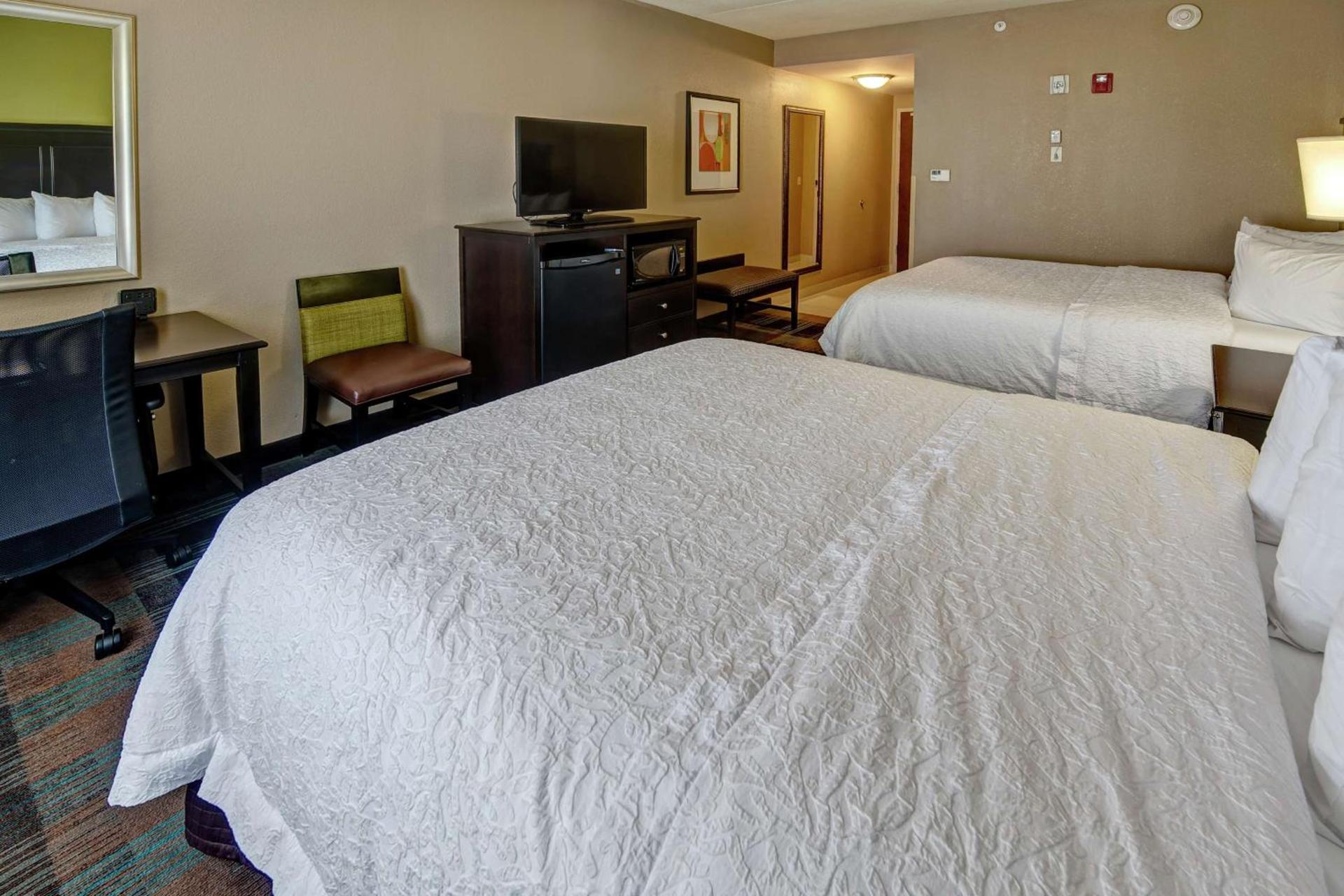 Hampton Inn & Suites Clarksville photo 29
