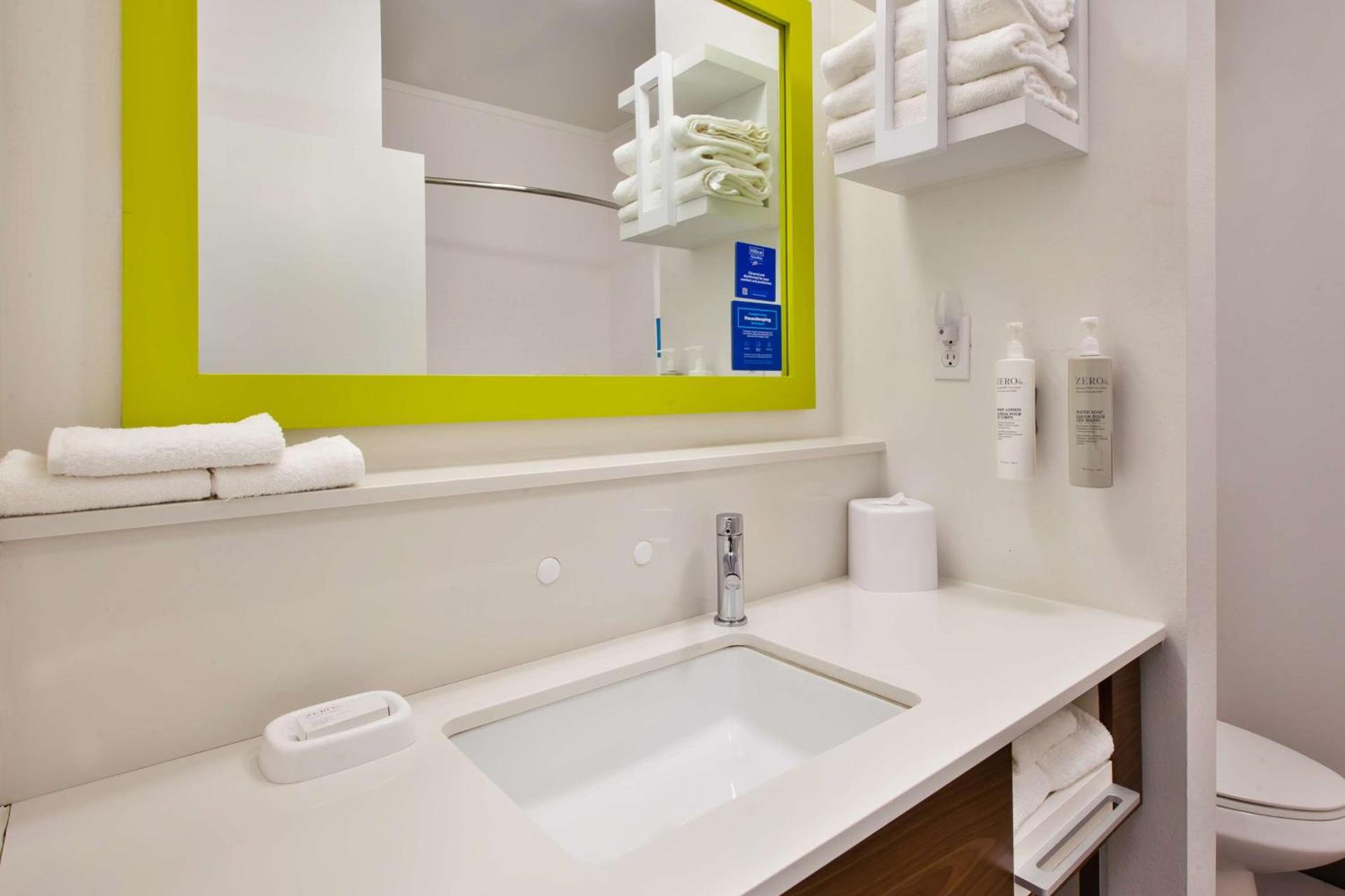 Hampton Inn Clarion photo 11