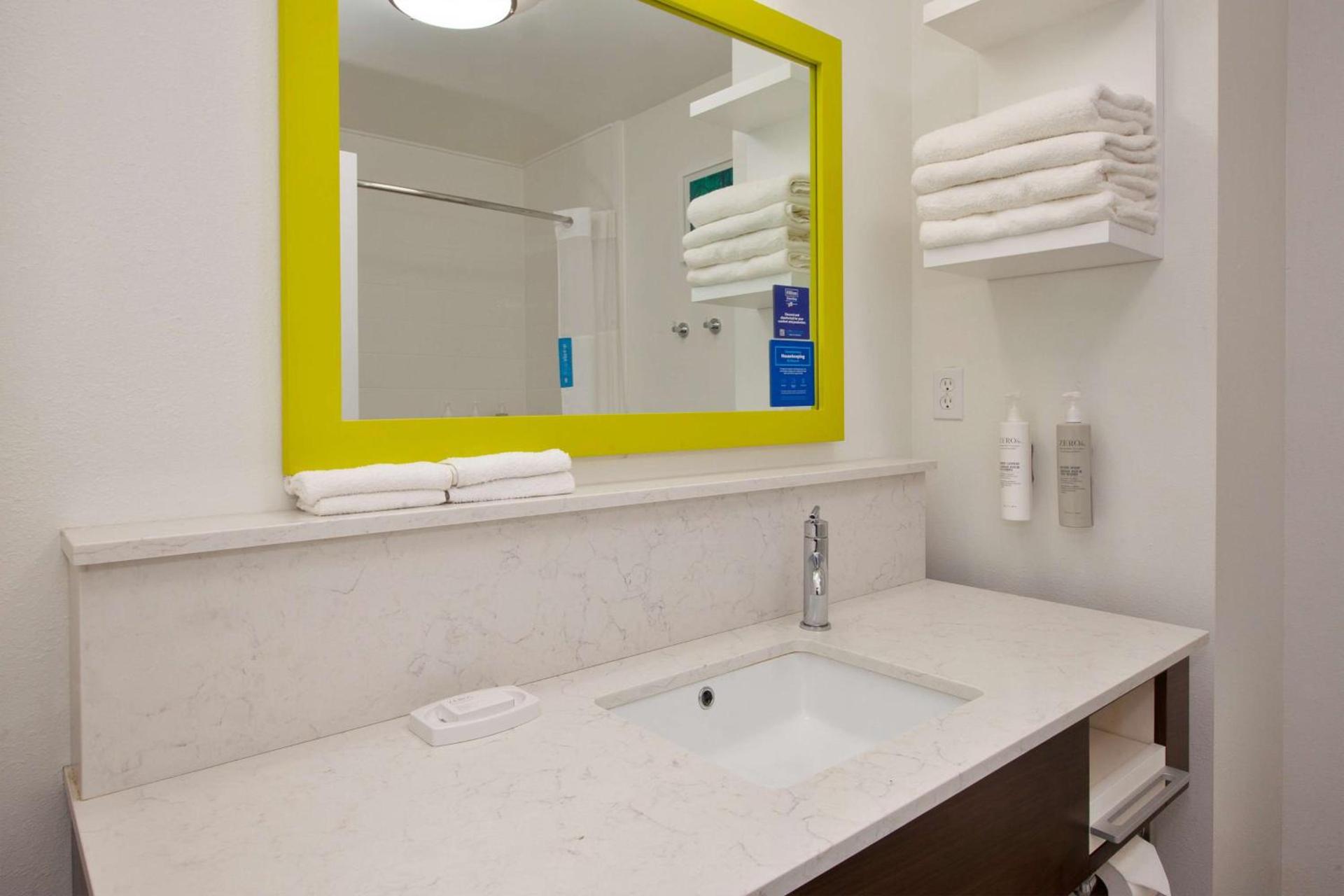 Hampton Inn Clarion photo 21