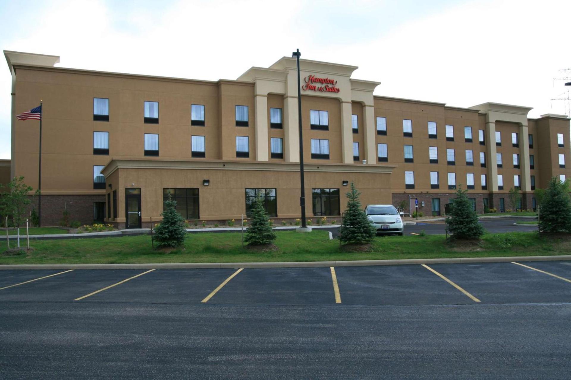 Hampton Inn & Suites Cleveland-Mentor photo 3
