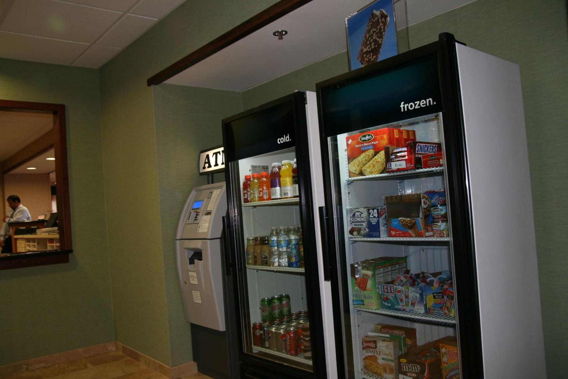 Hampton Inn & Suites Cleveland-Mentor photo 6