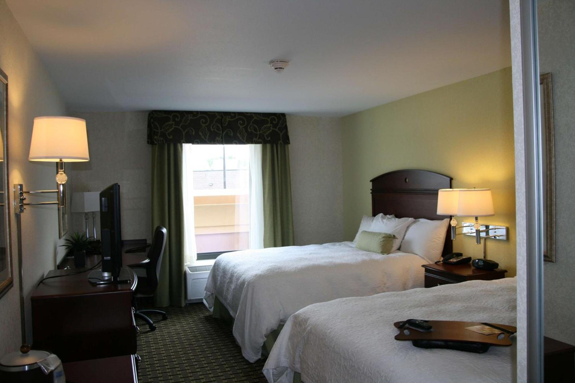 Hampton Inn & Suites Cleveland-Mentor photo 23