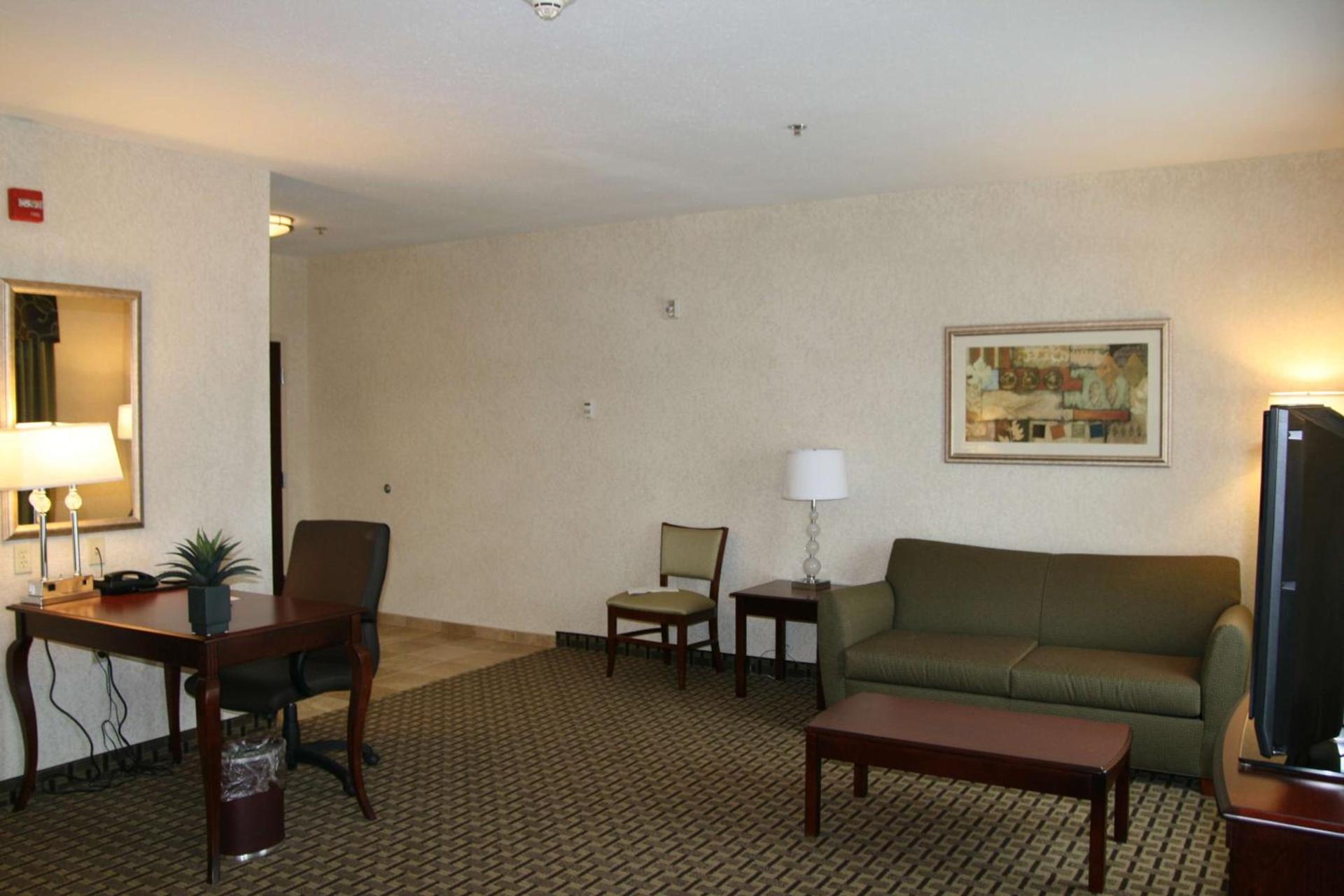 Hampton Inn & Suites Cleveland-Mentor photo 31