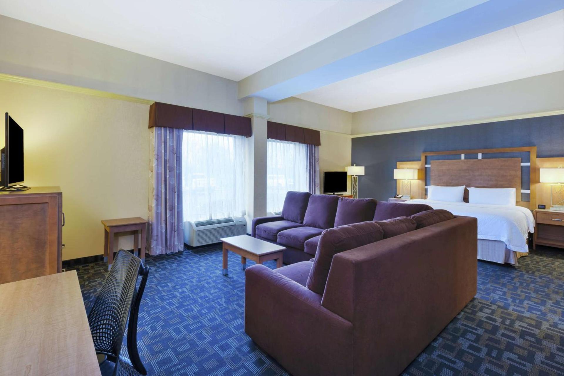 Hampton Inn Clinton photo 15