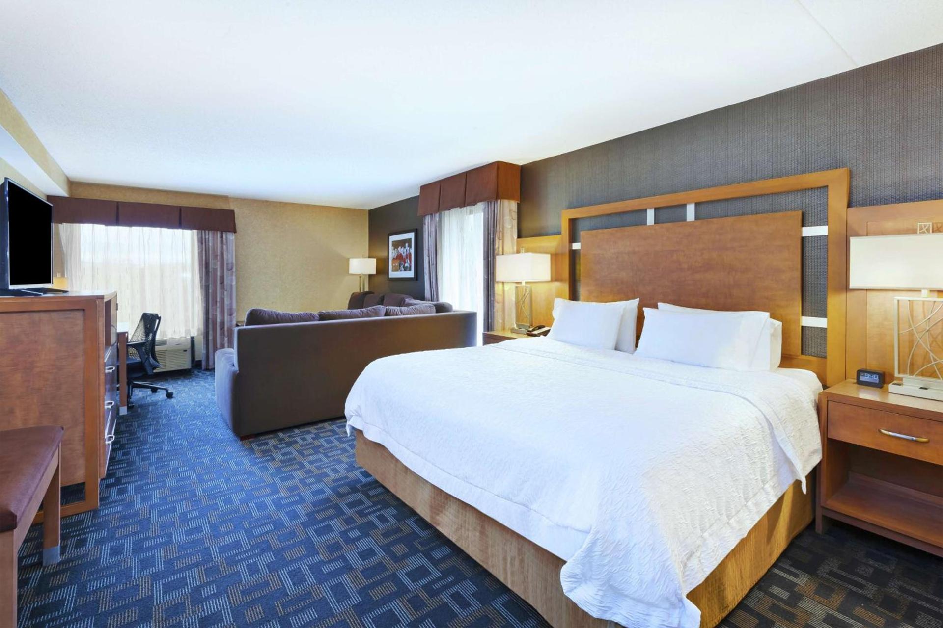 Hampton Inn Clinton photo 16